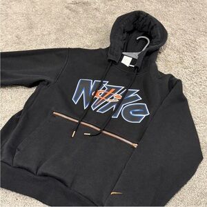 Nike Black and Blue Men's Sweater
